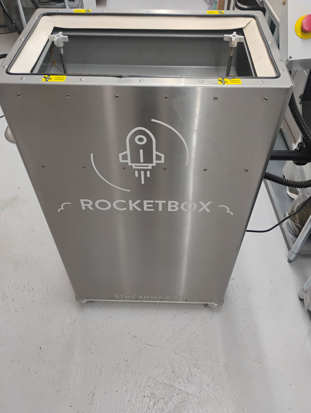 STM Canna Rocketbox Pre-Roll Machine